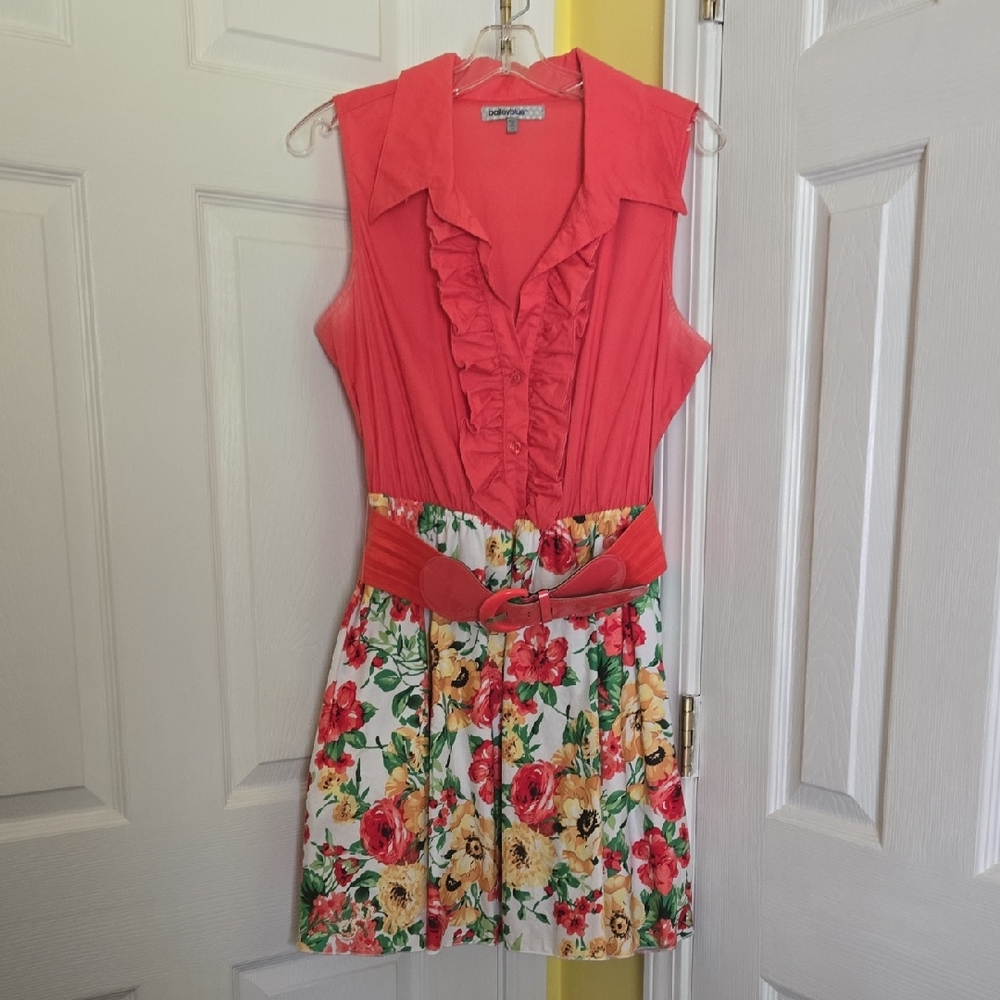 bailey blue Coral Ruffle-Front Floral Dress with Belt